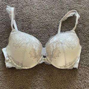 Victoria’s Secret Very Sexy push up bra 34D